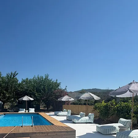 Сasa de vacaciones The House